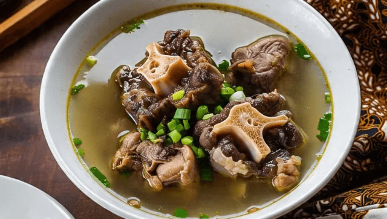 Resep Sop Buntut 2025: Kuah Gurih Hidangan Klasik Nusantara