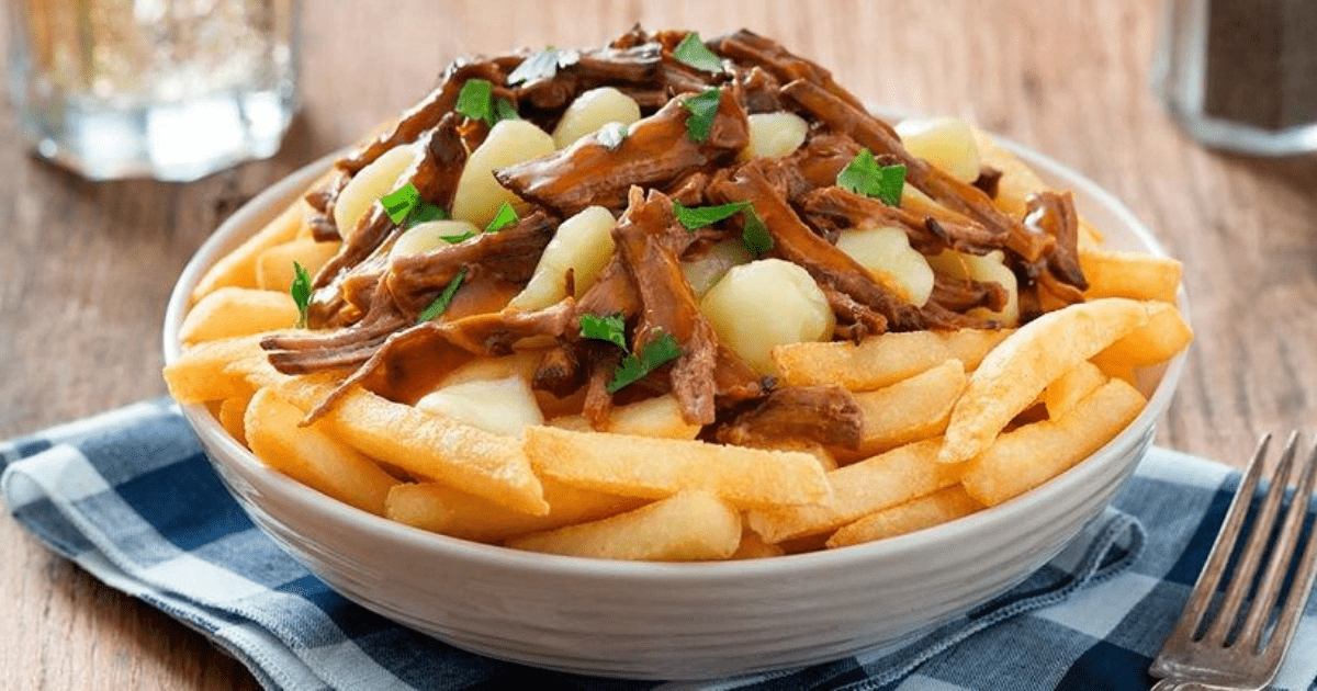 Poutine Khas Kanada: Comfort Food Lezat 2025