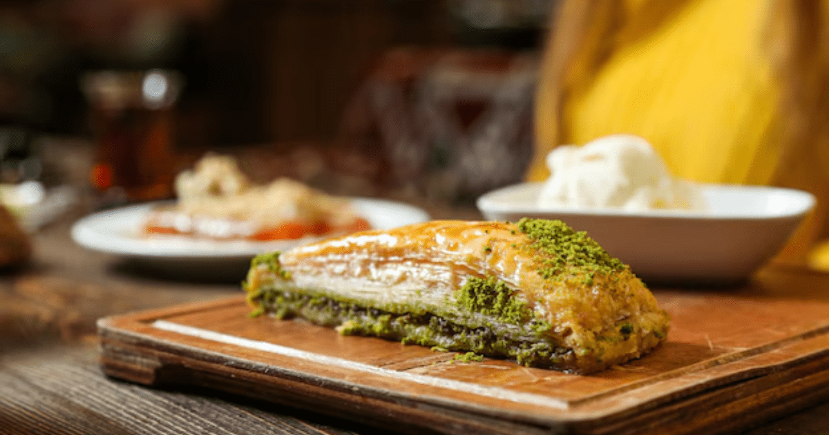 Baklava Turki Asli: Kue Sultan yang Bikin Ketagihan Sejak Abad Ottoman!
