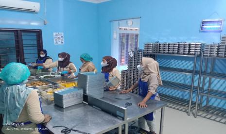 Ketulusan di Dapur Gizi SPPG Damar Menepis Gonjang-Ganjing